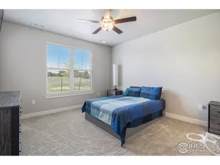 Photo #6: 1037465 Listing