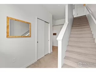 Photo #6: 1037561 Listing