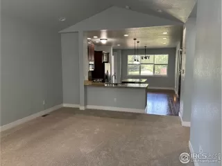 Photo #1: 1037592 Listing