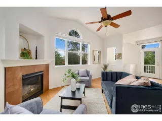 Photo #5: 1037614 Listing 