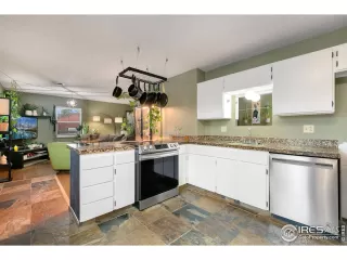 Photo #6: 1037674 Listing 