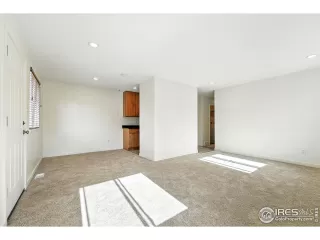 Photo #5: 1037688 Listing 