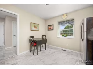 Photo #5: 1037715 Listing