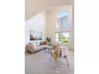 Photo #6: 1037723 Listing 