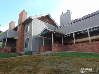 Photo #1: 1037728 Listing