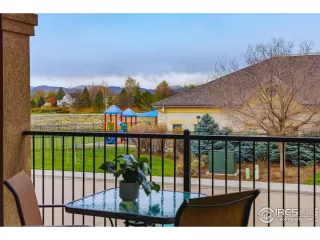 Photo #5: 1037794 Listing