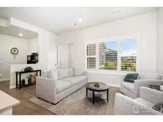 Photo #5: 1037800 Listing 