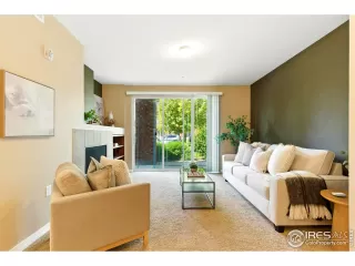 Photo #3: 1037809 Listing 