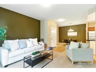 Photo #4: 1037809 Listing 