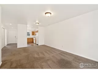 Photo #5: 1037822 Listing 