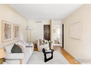 Photo #2: 1037874 Listing 