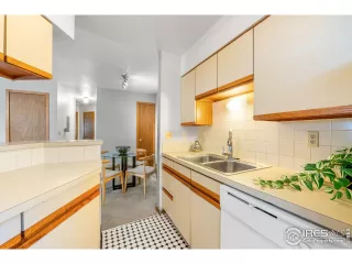 Photo #6: 1037920 Listing 