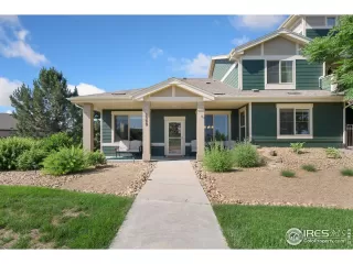 Photo #1: 1037922 Listing