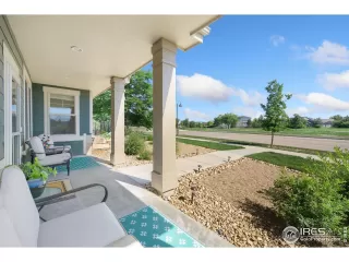 Photo #2: 1037922 Listing