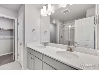 Photo #4: 1037969 Listing 