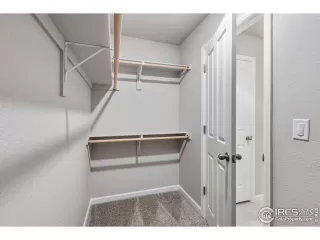 Photo #5: 1037969 Listing 