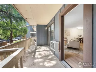 Photo #3: 1038029 Listing 