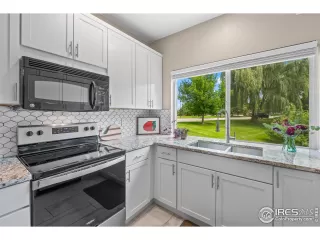 Photo #3: 1038033 Listing