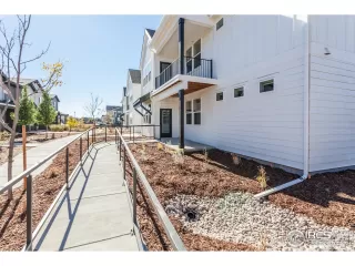 Photo #3: 1038070 Listing