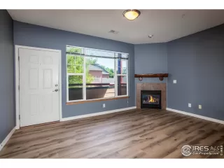 Photo #6: 1038086 Listing