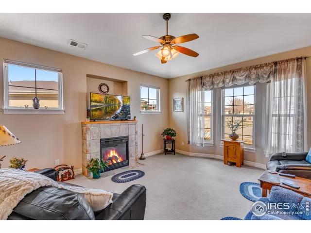 MLS: 1038097 Condo For Sale