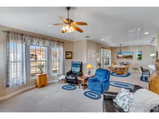 Photo #6: 1038097 Listing