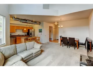 Photo #6: 1038103 Listing 