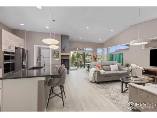 Photo #4: 1038107 Listing 