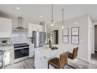 Photo #1: 1038199 Listing 