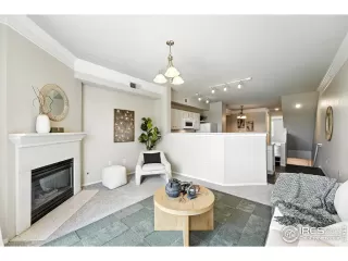 Photo #2: 1038204 Listing