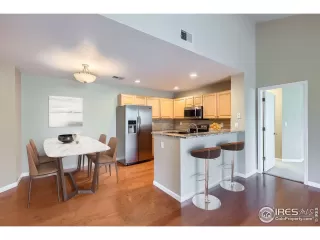 Photo #5: 1038215 Listing 