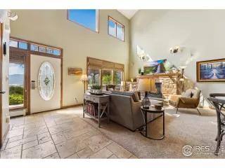 Photo #4: 1038239 Listing