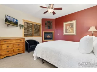 Photo #4: 1038240 Listing