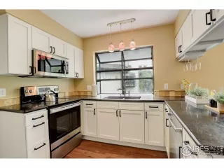 Photo #5: 1038271 Listing 