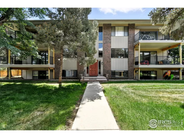 MLS: 1038280 Condo For Sale