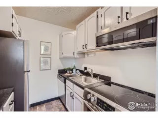 Photo #5: 1038369 Listing 