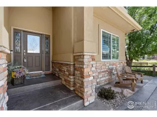 Photo #4: 1038394 Listing