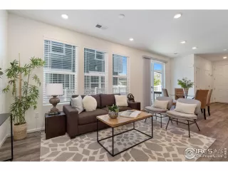 Photo #5: 1038399 Listing 