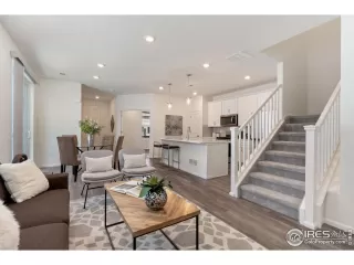 Photo #6: 1038399 Listing 