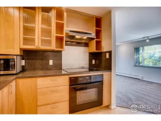 Photo #3: 1038441 Listing