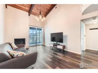 Photo #5: 1038443 Listing 