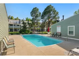 Photo #3: 1038449 Listing