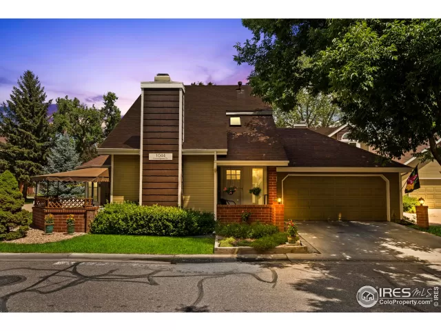 MLS: 1038463 Condo For Sale