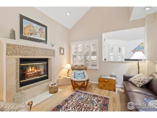 Photo #6: 1038463 Listing