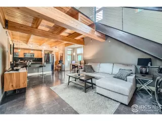 Photo #3: 1038495 Listing 