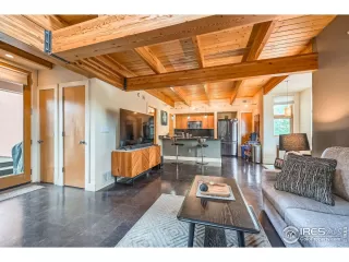 Photo #5: 1038495 Listing 