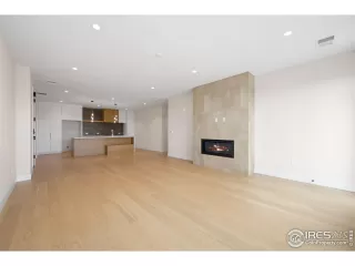 Photo #1: 1038503 Listing 