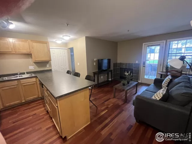 MLS: 1038508 Condo For Sale