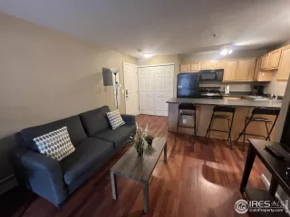 Photo #6: 1038508 Listing 