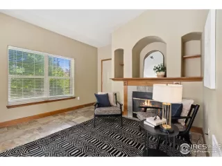 Photo #2: 1038531 Listing